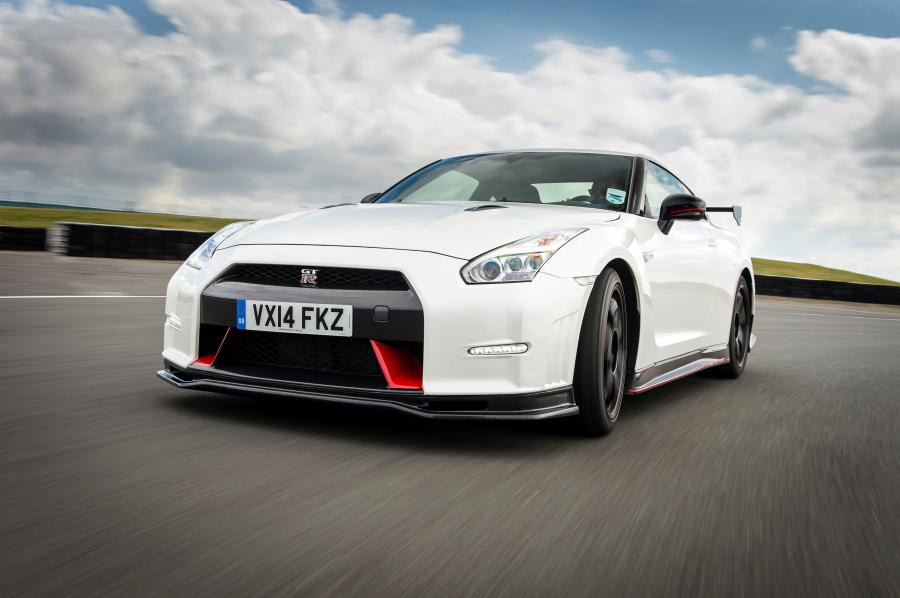  Nissan GT-R by Nismo 2014 года  (фото 25 из 46)